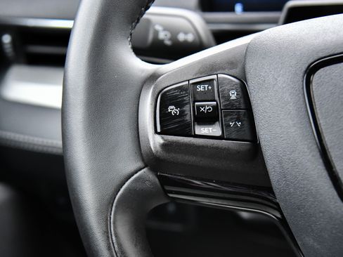 Used 2023 Ford Mustang Mach-E Select image 35