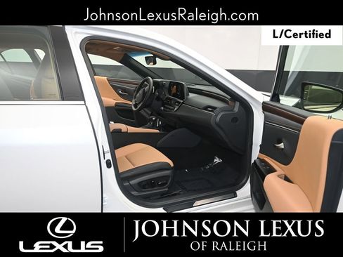 Used 2024 Lexus ES 350 w/ Premium Package image 12