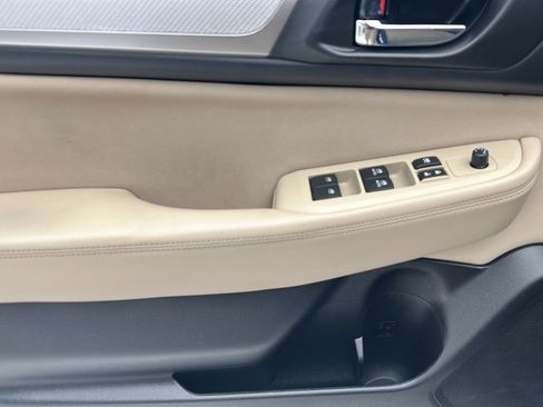 Used 2017 Subaru Legacy 2.5i Premium AWD/4WD image 14
