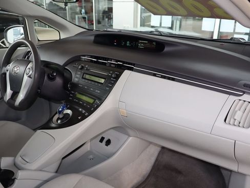 Used 2011 Toyota Prius Two FWD image 38