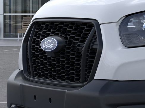 New 2026 Ford Transit 250 148 Medium Roof RWD image 17