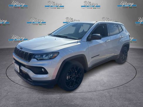 New 2026 Jeep Compass Latitude image 7