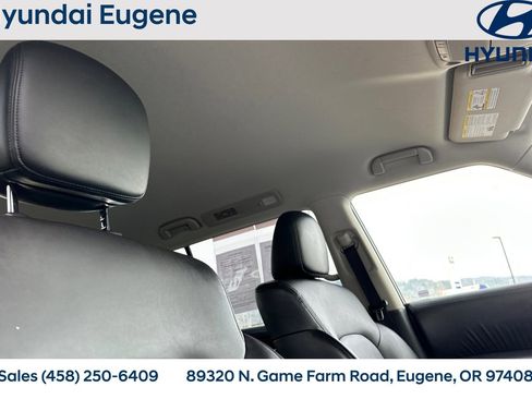 Used 2023 Nissan Armada SV image 22