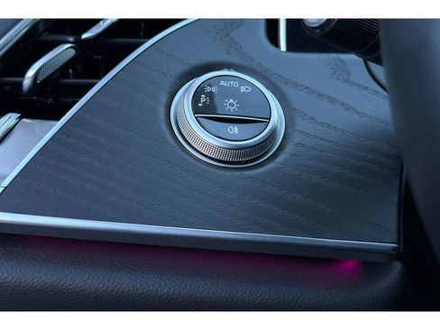 Used 2025 Mercedes-Benz E 350 Sedan image 31