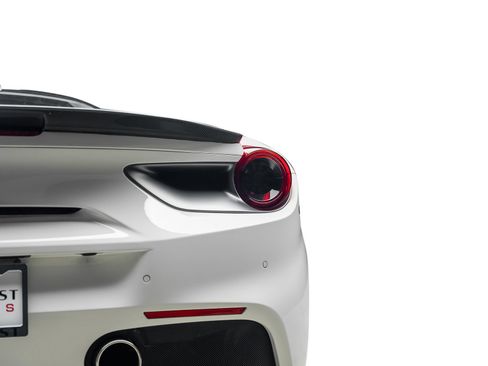 Used 2018 Ferrari 488 GTB RWD image 13