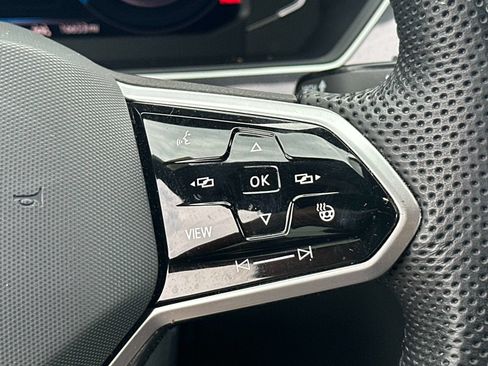 Certified 2024 Volkswagen Tiguan SEL R-Line AWD/4WD image 21