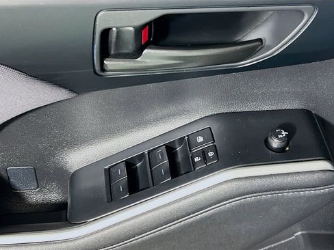 Certified 2024 Toyota Highlander LE image 17