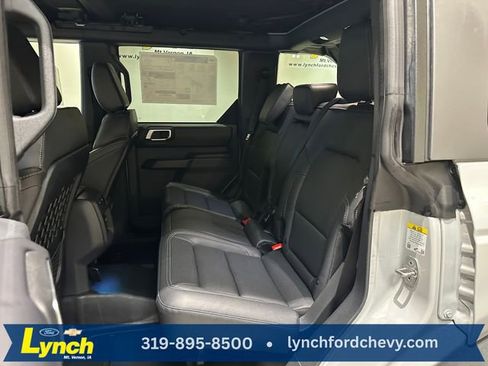 New 2026 Ford Bronco Badlands image 17