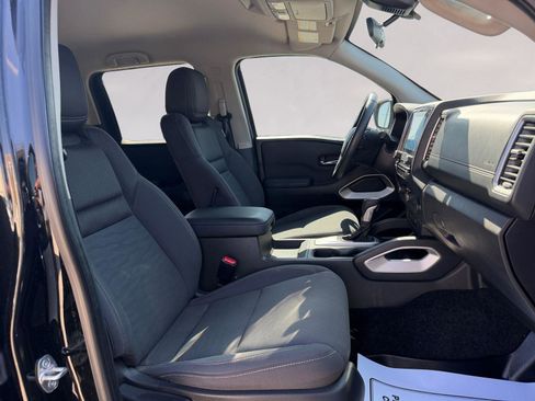 Used 2023 Nissan Frontier SV w/ SV Convenience Package image 15