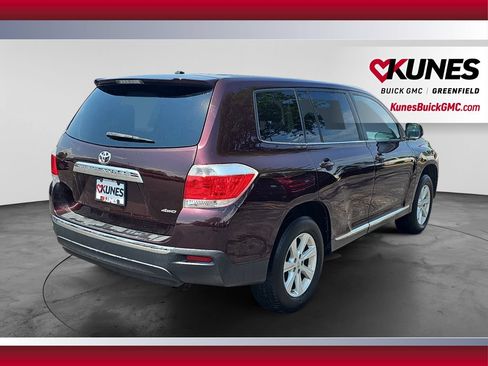 Used 2012 Toyota Highlander 4WD w/ Tow Pkg image 10