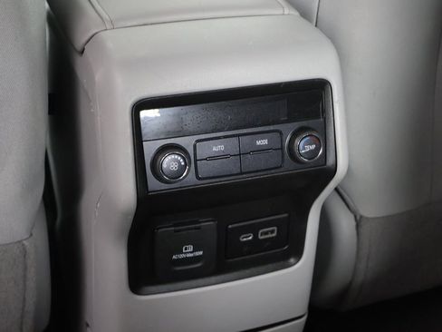 Used 2023 GMC Acadia SLE w/ Driver Convenience Package image 49