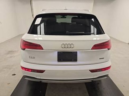 Used 2023 Audi Q5 2.0T Premium w/ Convenience Package AWD/4WD image 4