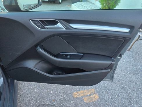 Used 2017 Audi A3 e-tron Premium FWD image 17