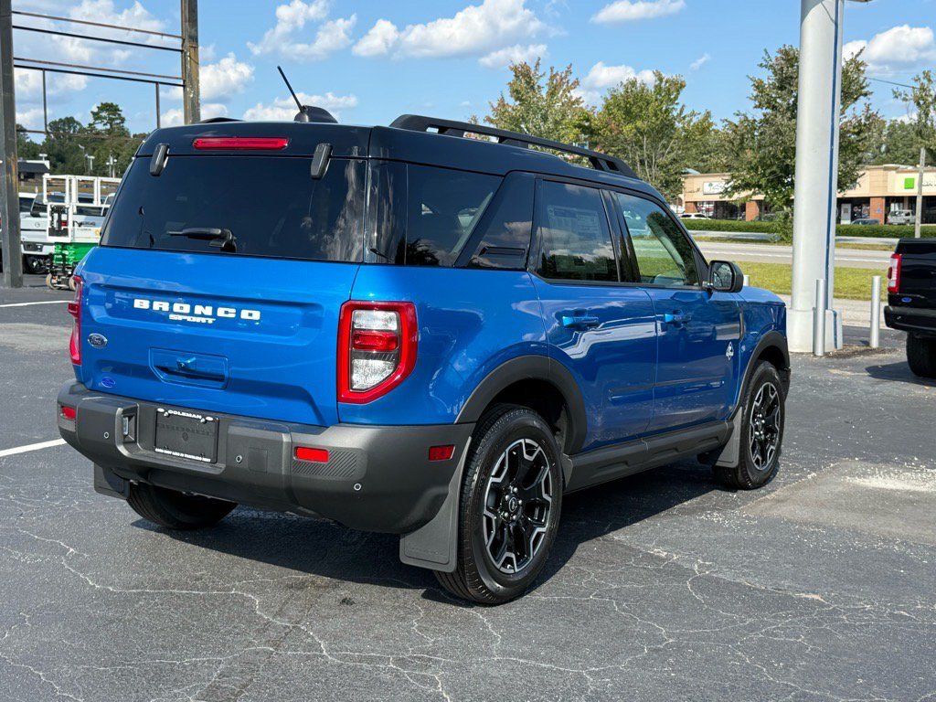 Used 2025 Ford Bronco Sport Outer Banks AWD/4WD image 4