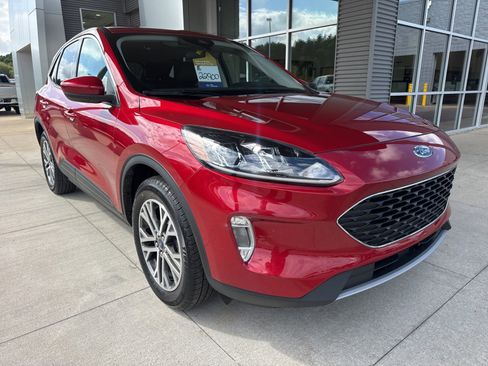Certified 2022 Ford Escape SEL image 10