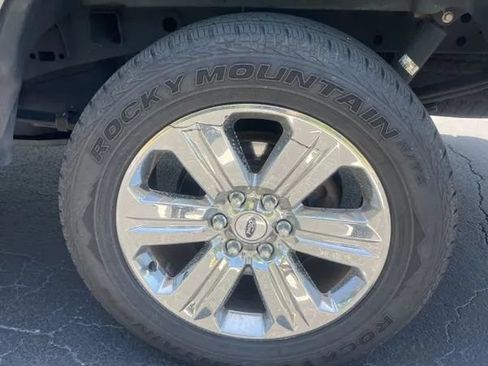 Used 2018 Ford F150 XLT w/ Equipment Group 302A Luxury AWD/4WD image 18