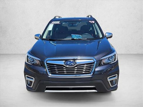 Used 2019 Subaru Forester Touring AWD/4WD image 2