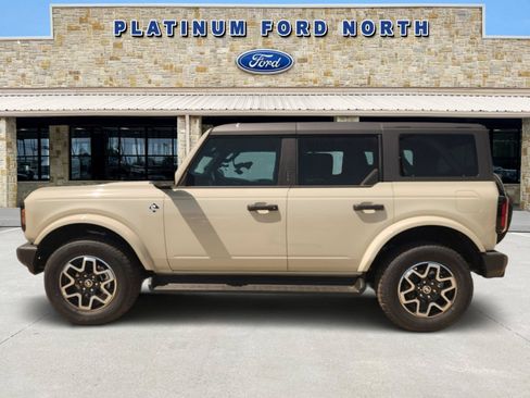 New 2026 Ford Bronco Outer Banks AWD/4WD image 3