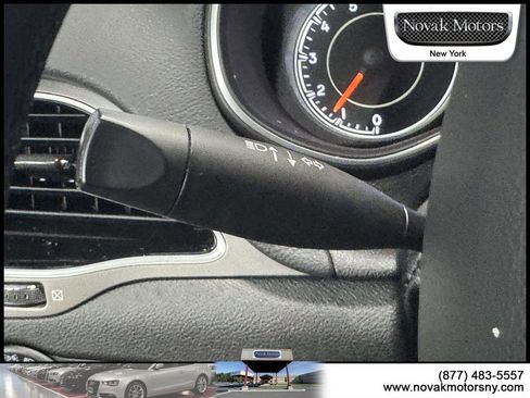 Used 2022 Jeep Cherokee Limited AWD/4WD image 20