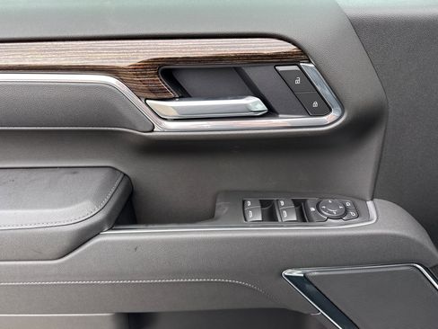 New 2026 GMC Sierra 1500 Elevation image 12