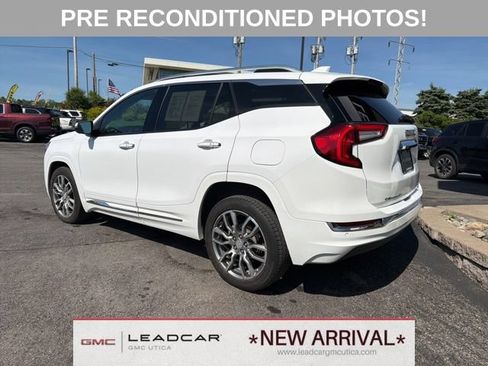 Used 2023 GMC Terrain Denali w/ Denali Premium Package AWD/4WD image 3