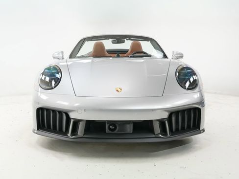 Used 2026 Porsche 911 Carrera GTS RWD image 7