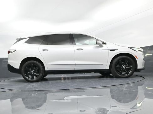 Used 2023 Buick Enclave Essence w/ Sport Touring Edition image 39