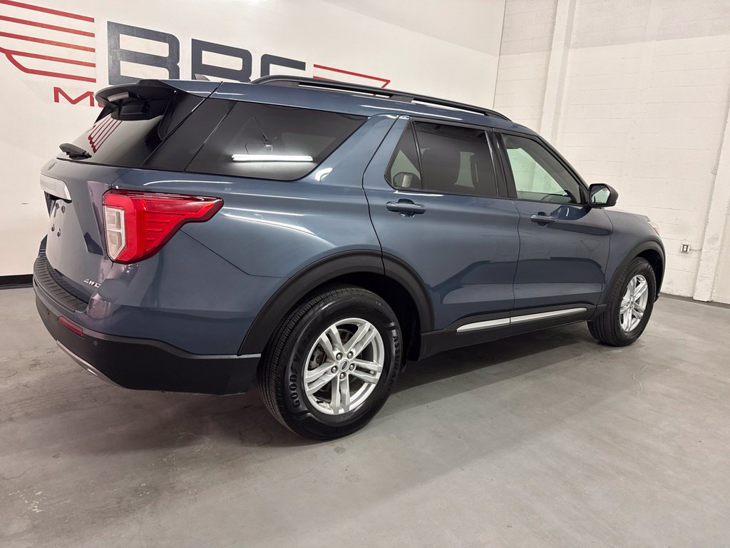 Used 2021 Ford Explorer XLT w/ Equipment Group 202A AWD/4WD image 3
