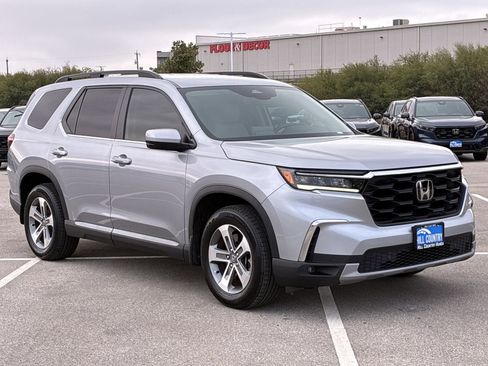 Certified 2024 Honda Pilot EX-L image 8