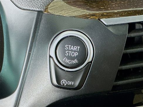 Used 2019 BMW X3 xDrive30i w/ Executive Package image 34