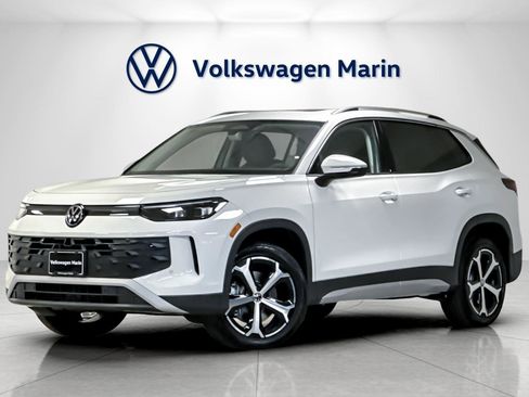 New 2026 Volkswagen Tiguan SE image 1