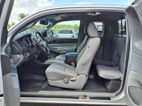 Used 2012 Toyota Tacoma 4x4 Access Cab w/ SR5 Pkg image 12