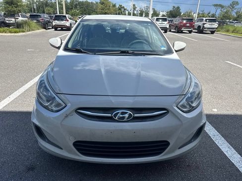 Used 2016 Hyundai Accent SE FWD image 2