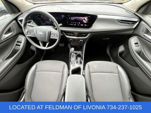 Certified 2025 Buick Encore GX Preferred FWD image 19