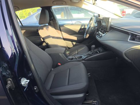 Used 2024 Toyota Corolla LE FWD image 11