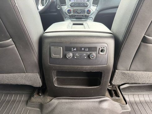 Used 2018 GMC Yukon XL SLT RWD image 24