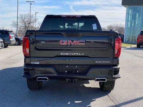 Used 2022 GMC Sierra 1500 Denali image 5