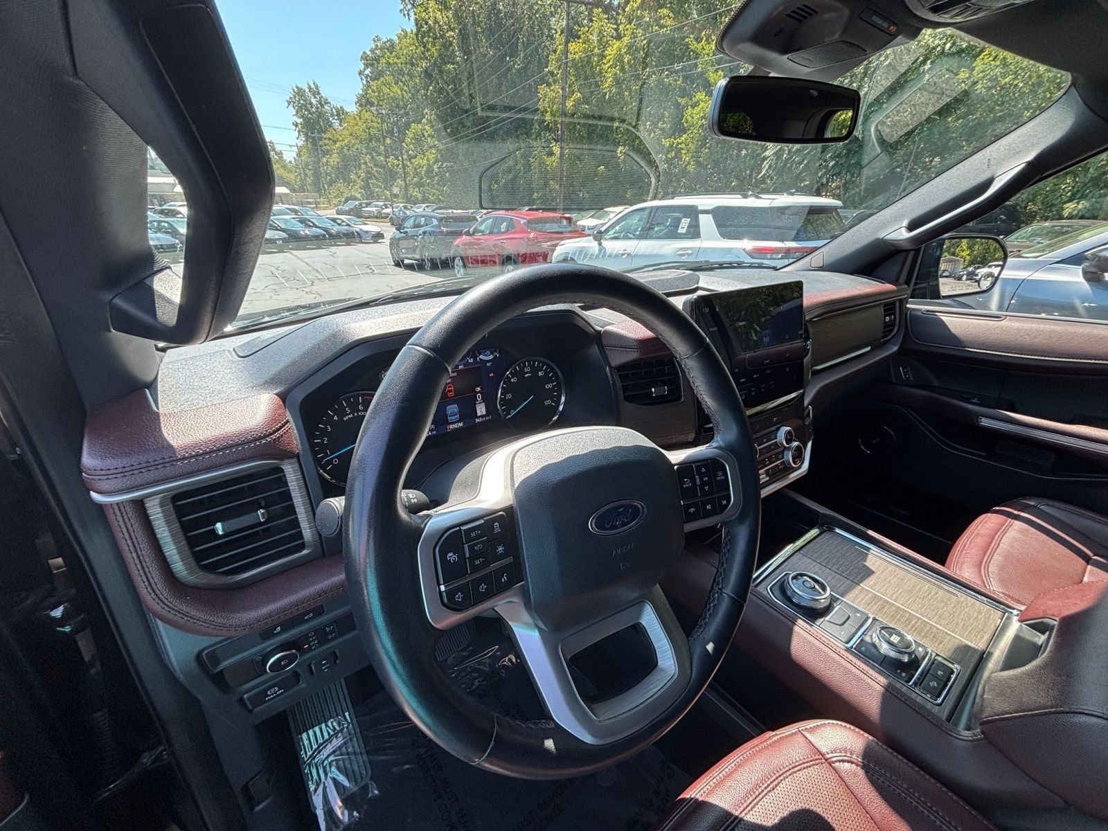 Used 2024 Ford Expedition Max Limited AWD/4WD image 34