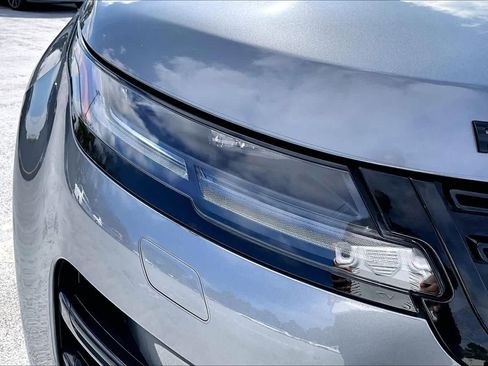 Used 2024 Land Rover Range Rover Evoque Dynamic SE image 27