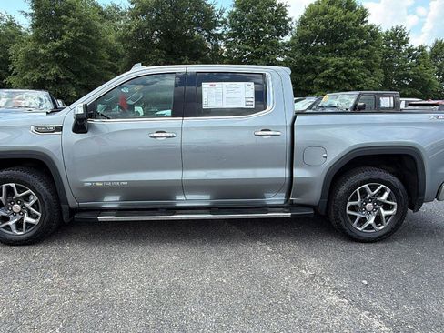 Used 2023 GMC Sierra 1500 SLT w/ SLT Premium Plus Package AWD/4WD image 8