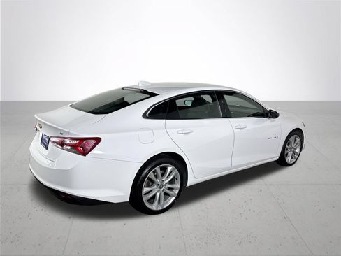 Used 2022 Chevrolet Malibu LT FWD image 6