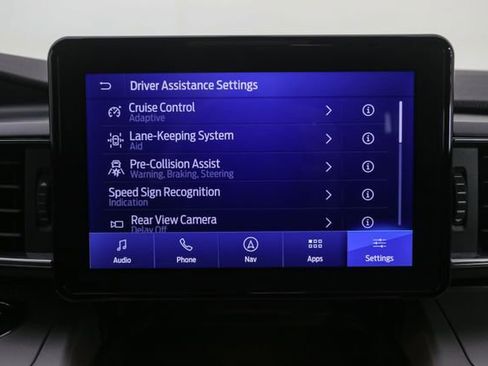 Used 2023 Ford Explorer XLT w/ Equipment Group 202A image 24