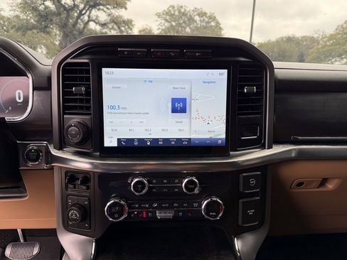 Used 2021 Ford F150 Lariat w/ Equipment Group 502A High image 14