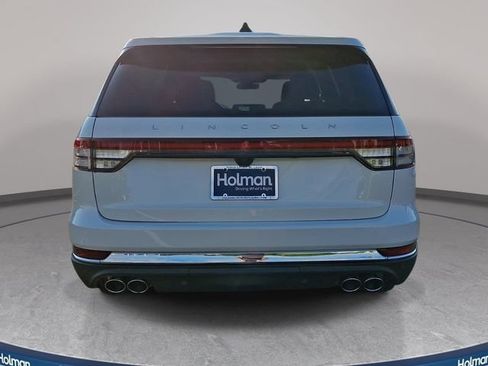 New 2026 Lincoln Aviator AWD image 5