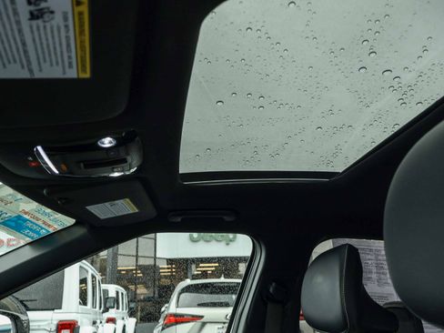 Used 2022 Kia EV6 GT-Line w/ GT-Line Suede Seat Package image 8