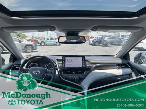 Certified 2022 Toyota Camry XLE w/ Cold Weather Package FWD image 9