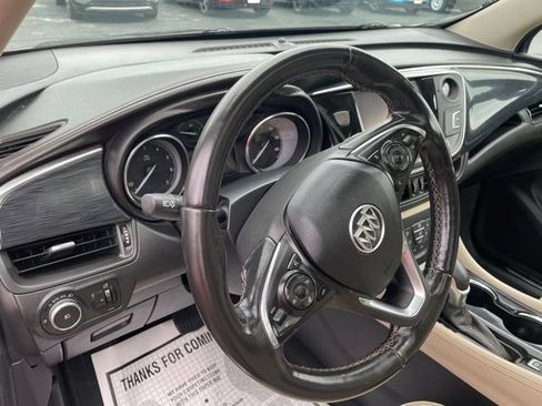 Used 2017 Buick Envision Essence FWD image 10