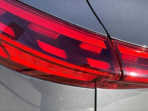 Certified 2025 Audi Q5 Premium Plus w/ Premium Plus image 28