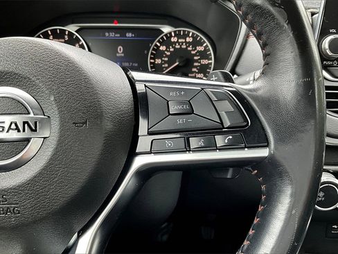 Used 2019 Nissan Altima 2.5 SR image 11