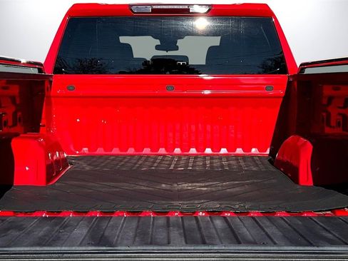 Used 2022 Chevrolet Silverado 1500 Custom image 23